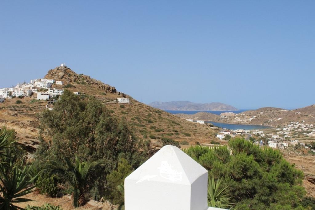 Country House Apartments * Chora (Ios)